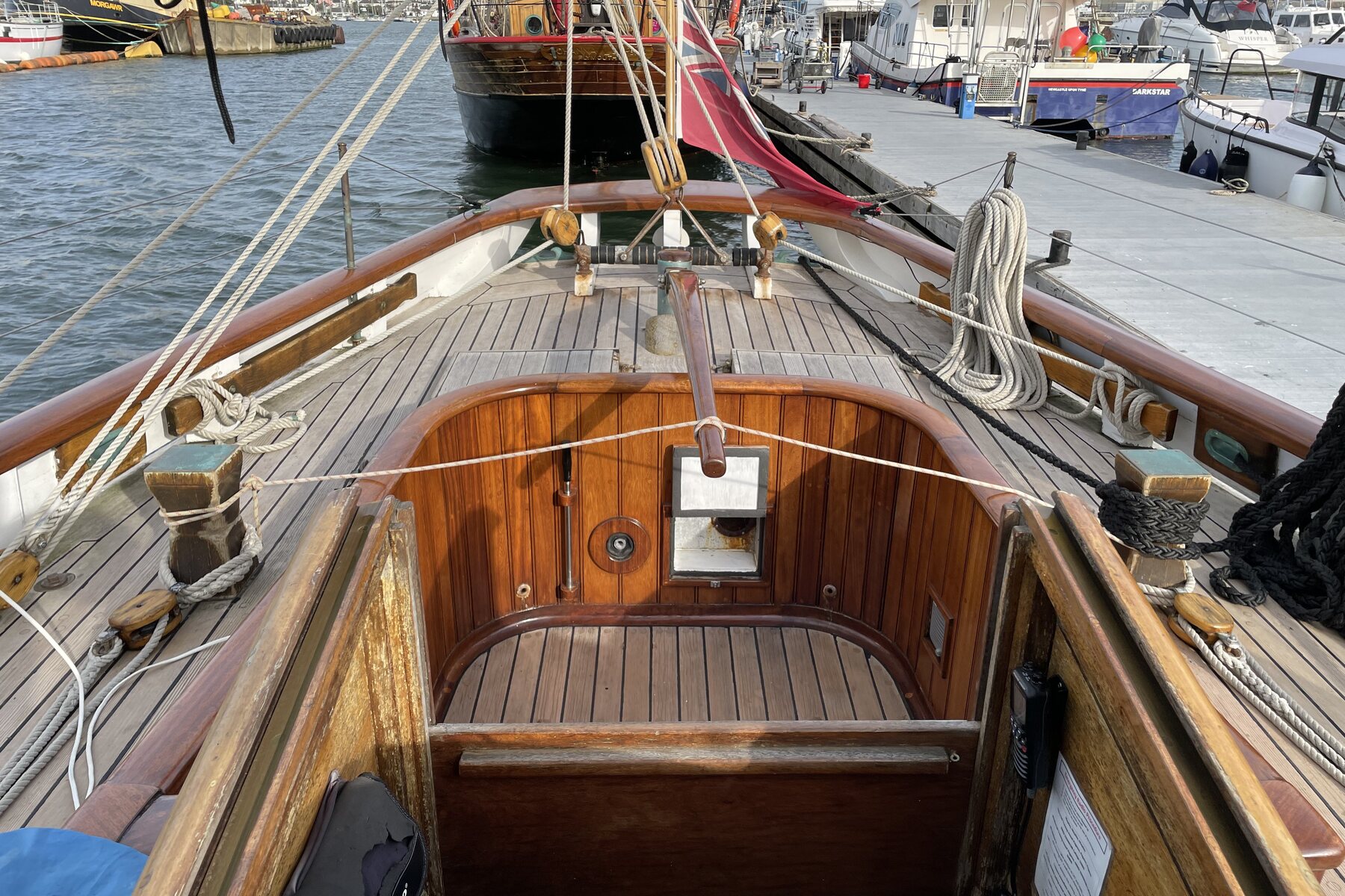 Cockpit et pont de Pegasus